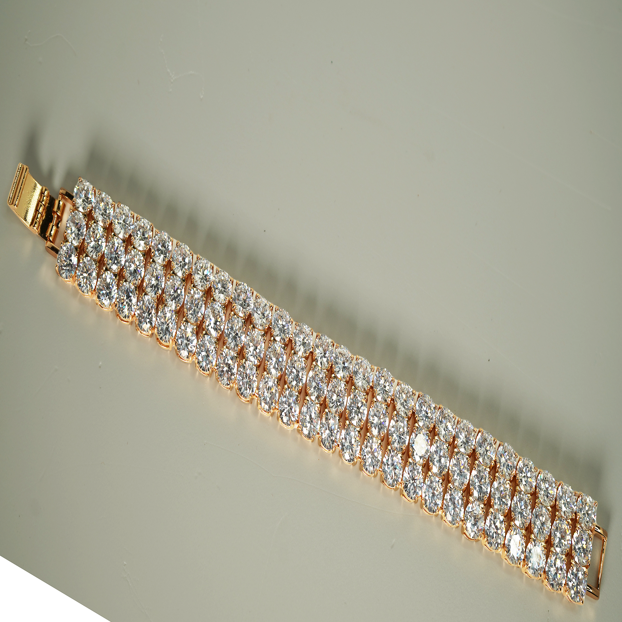 Layla Gold and Diamond-Cut Bracelet