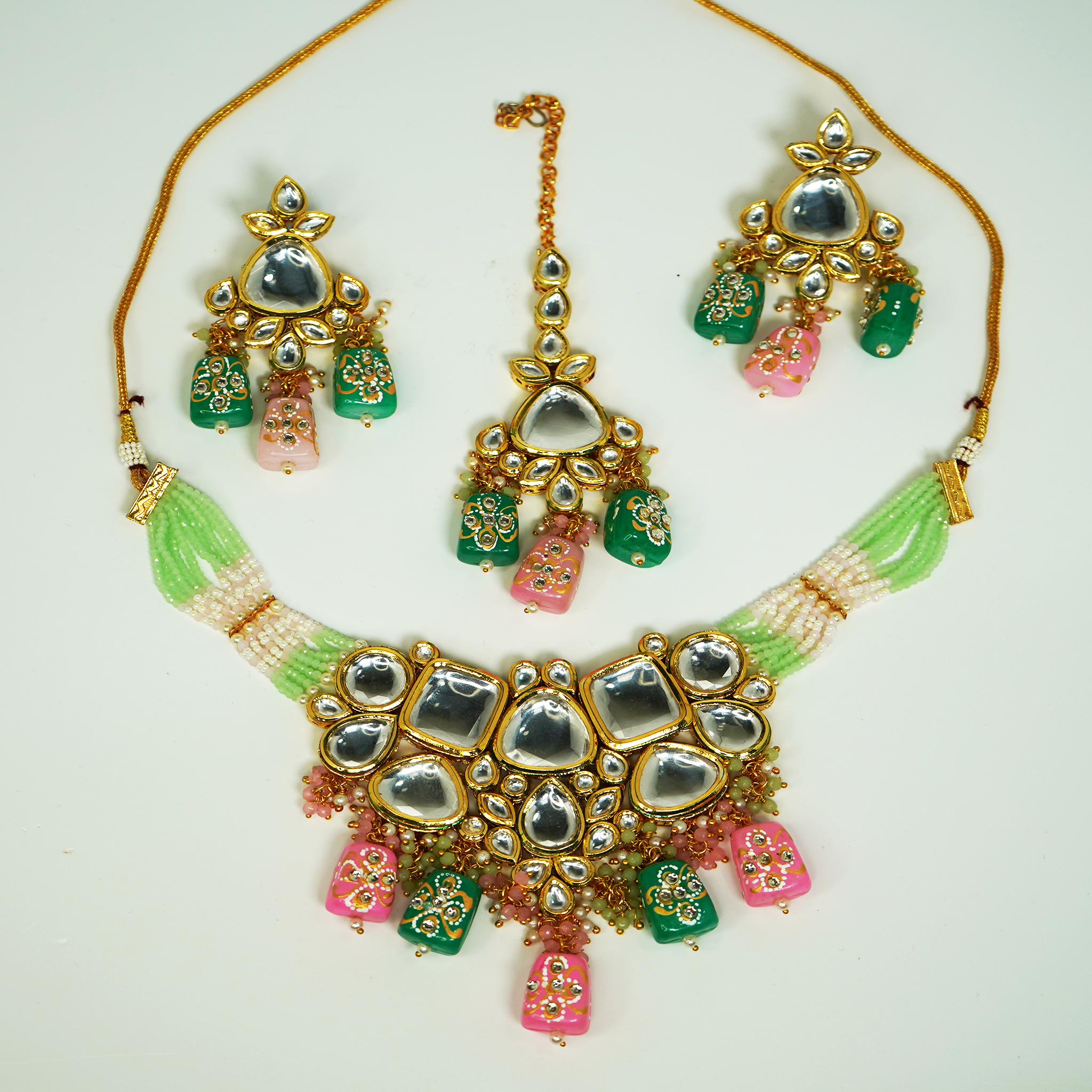 Anika Kundan Jewellery Set